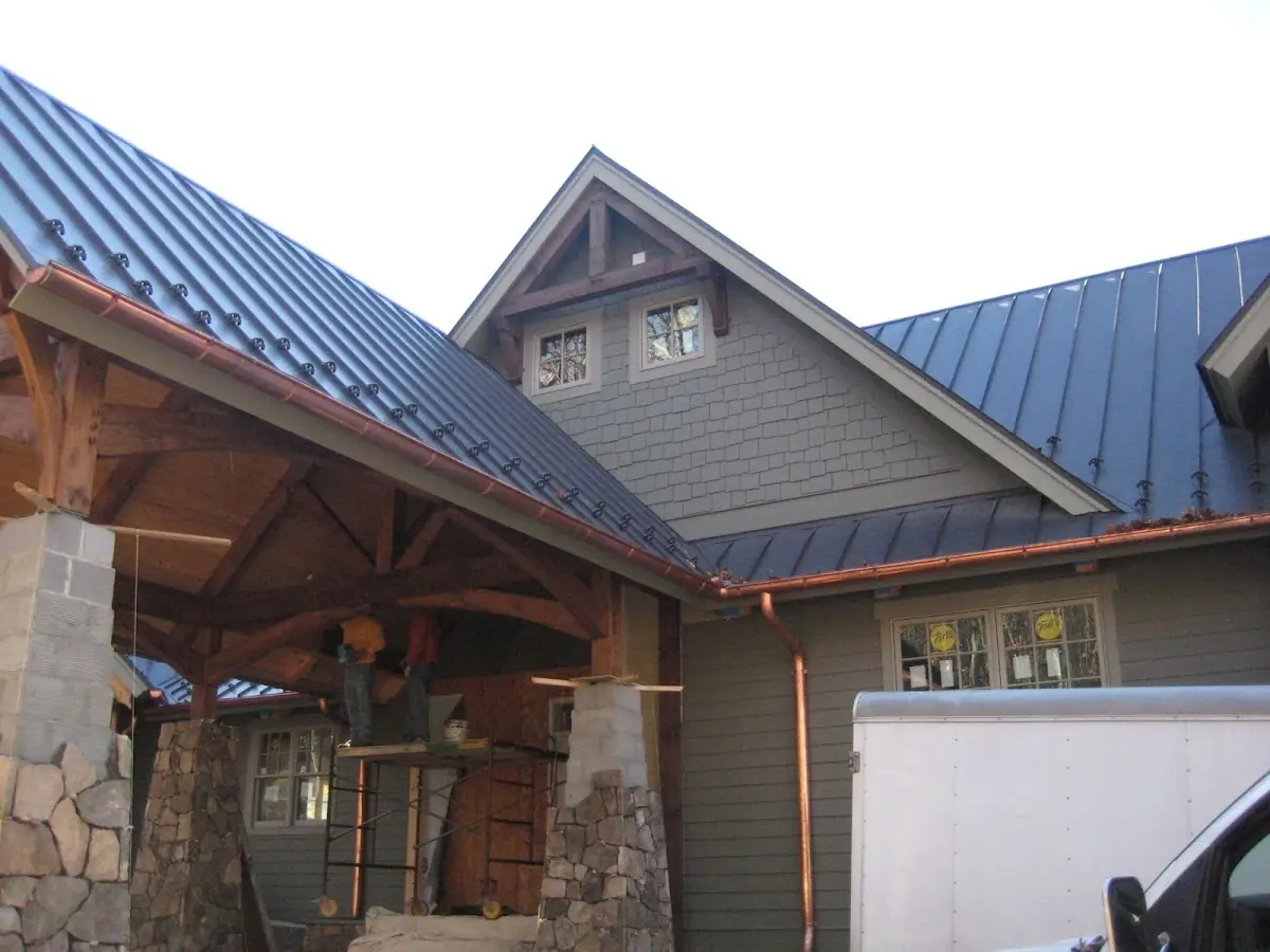 Craftsman Roofing team delivering quality roofing work in Hooven